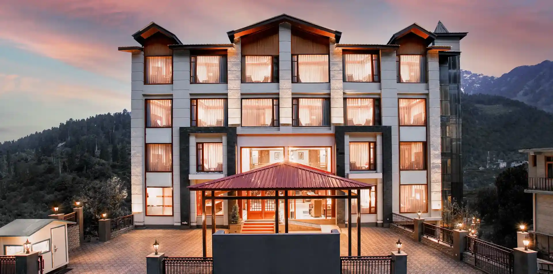 Kempinski Хотел Grand Arena Bansko