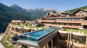 Kempinski Хотел Grand Arena Bansko